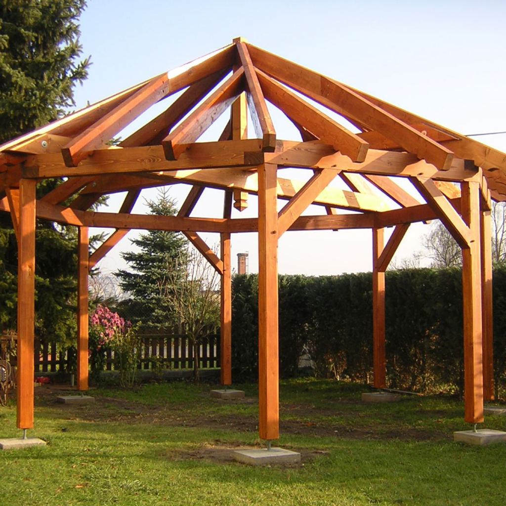 Pavillion Rohbau aus Holz